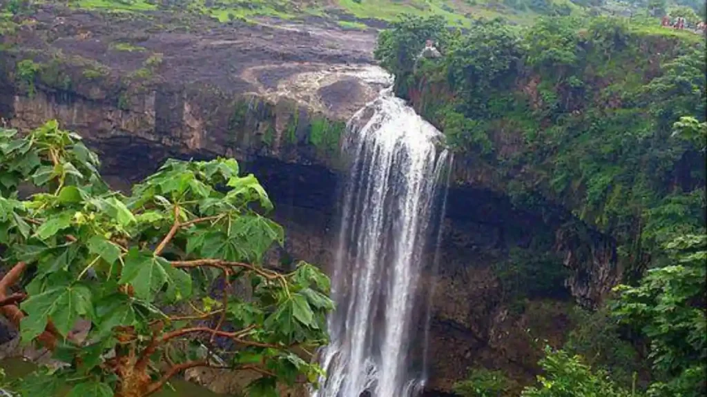 Best Places to Visit in Omkareshwar Kajal Rani Caves