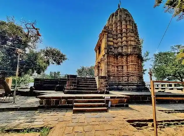 Best Places to Visit in Omkareshwar gauri somnath temple